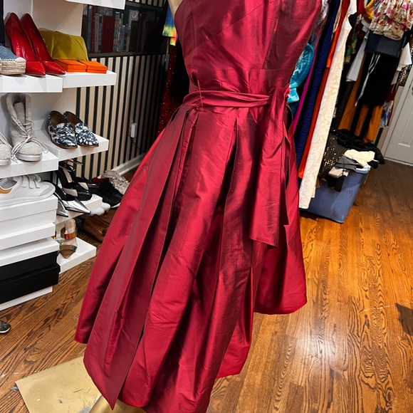 Kate Hill 100% Silk Evening Dress. - Picture 4 of 7
